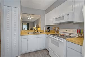 13825 MISSION OAKS BLVD, SEMINOLE, FL 33776 Sold 04/02/24