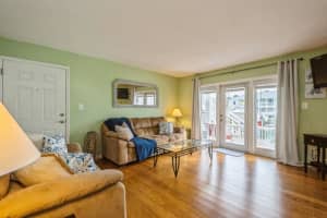 5202 BEACH DRIVE, ST PETERSBURG, FL 33705 Sold 03/13/24