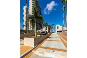 1540 GULF BOULEVARD, CLEARWATER, FL 33767 Sold 04/09/25