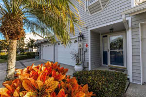 11722 CURRIE LANE, LARGO, FL 33774 Sold 03/30/24