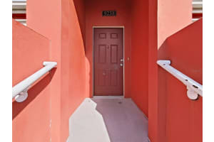 9238 LAKE CHASE ISLAND WAY, TAMPA, FL 33626 Sold 09/10/24