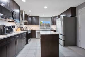 6070 DENVER STREET, ST PETERSBURG, FL 33703 Sold 03/06/25