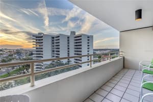 5940 PELICAN BAY PLAZA, GULFPORT, FL 33707 Sold 04/26/24