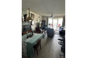 7902 SAILBOAT KEY BOULEVARD, SOUTH PASADENA, FL 33707 Sold 07/10/24