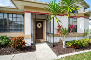 452 WATERFORD CIRCLE, TARPON SPRINGS, FL 34688 Sold 10/18/24