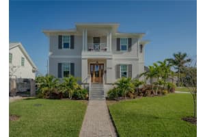 2590 SUNRISE DRIVE, ST PETERSBURG, FL 33705 Sold 05/02/24