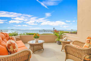 634 EDGEWATER DRIVE, DUNEDIN, FL 34698 Sold 03/15/24