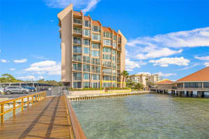 634 EDGEWATER DRIVE, DUNEDIN, FL 34698 Sold 03/15/24