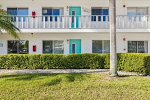 8454 111TH STREET, SEMINOLE, FL 33772 Sold 10/14/24