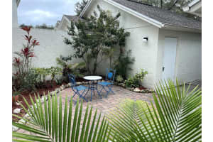 11455 HARBOR WAY, LARGO, FL 33774 Sold 05/08/24