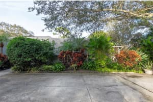 2627 DESOTO WAY, ST PETERSBURG, FL 33712 Sold 05/03/24