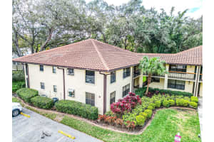 2801 HAMMOCK COURT, CLEARWATER, FL 33761 Sold 03/29/24
