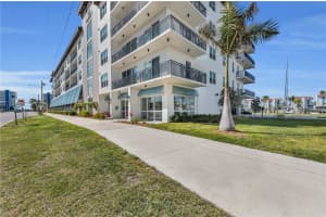 300 150TH AVENUE, MADEIRA BEACH, FL 33708 Sold 05/02/25