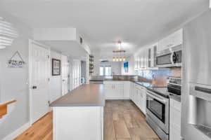 5018 COQUINA KEY DRIVE, ST PETERSBURG, FL 33705 Sold 03/08/24
