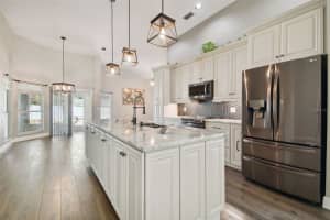 1811 VISTA RIVER DRIVE, VALRICO, FL 33596 Sold 09/25/24