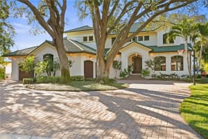 109 BAY POINT DRIVE, ST PETERSBURG, FL 33704 Sold 10/25/24