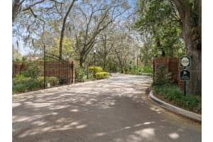 2220 GREEN OAKS LANE, TAMPA, FL 33612 Sold 04/16/24