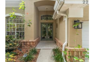 2220 GREEN OAKS LANE, TAMPA, FL 33612 Sold 04/16/24