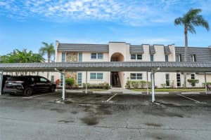110 ELMWOOD CIRCLE, SEMINOLE, FL 33777 Sold 04/30/24