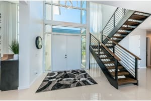 401 COFFEE POT RIVIERA NE, ST PETERSBURG, FL 33704 Sold 10/28/24