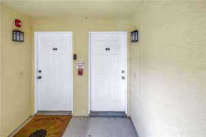 3001 58TH AVENUE, ST PETERSBURG, FL 33712 - MLS#MFRU8230643