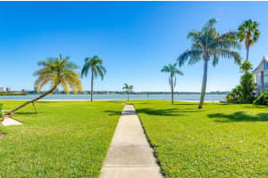 800 GULFVIEW BOULEVARD, CLEARWATER, FL 33767 Sold 05/24/24