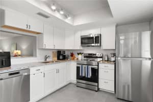 860 VIRGINIA STREET, DUNEDIN, FL 34698 Sold 07/17/24