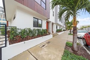 810 2ND AVENUE, ST PETERSBURG, FL 33701 Sold 10/01/24