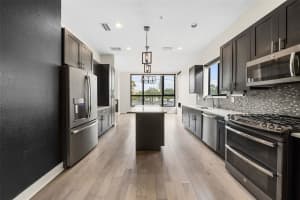 810 2ND AVENUE, ST PETERSBURG, FL 33701 Sold 10/01/24