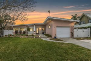 152 BUENA VISTA DRIVE, DUNEDIN, FL 34698 Sold 04/17/24