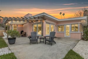 152 BUENA VISTA DRIVE, DUNEDIN, FL 34698 Sold 04/17/24