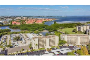 2800 COVE CAY DRIVE, CLEARWATER, FL 33760 Sold 05/31/24