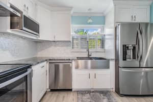 2700 BAYSHORE BOULEVARD, DUNEDIN, FL 34698 Sold 04/12/24