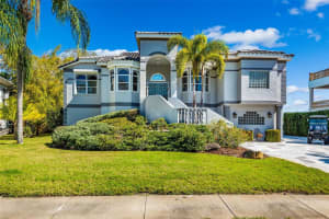 6131 PASADENA POINT BOULEVARD, GULFPORT, FL 33707 Sold 07/31/24