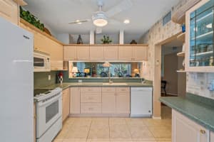 11377 HARBOR WAY, LARGO, FL 33774 Sold 03/20/24