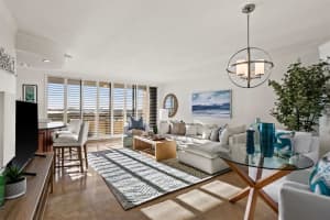 5950 PELICAN BAY PLAZA, GULFPORT, FL 33707 Sold 03/18/24