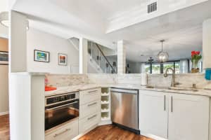6290 BAHIA DEL MAR CIRCLE, ST PETERSBURG, FL 33715 Sold 05/16/24