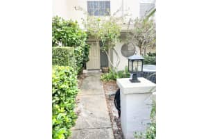 2557 STONY BROOK LANE, CLEARWATER, FL 33761 Sold 04/22/24