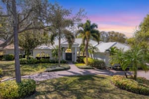 8207 REGENTS COURT, UNIVERSITY PARK, FL 34201 Sold 05/06/24