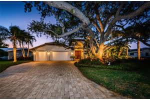 1923 IOWA AVENUE, ST PETERSBURG, FL 33703 Sold 05/06/24