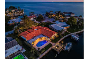 1923 IOWA AVENUE, ST PETERSBURG, FL 33703 Sold 05/06/24
