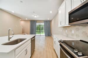 2830 GRAND KEMERTON PLACE, TAMPA, FL 33618 Sold 09/05/24
