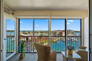 10355 PARADISE BOULEVARD, TREASURE ISLAND, FL 33706 Sold 04/03/24