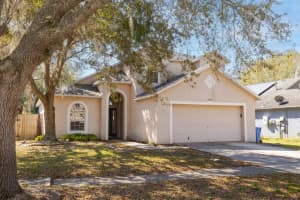 626 SOMERSTONE DRIVE, VALRICO, FL 33594 Sold 04/30/24