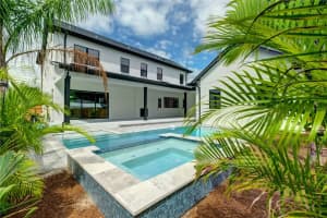 1002 CHARTER STREET, TAMPA, FL 33602 - MLS#MFRU8233049