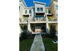 2572 12TH TERRACE, ST PETERSBURG, FL 33713 Sold 04/30/24