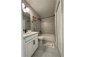 2572 12TH TERRACE, ST PETERSBURG, FL 33713 Sold 04/30/24