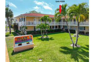 7740 BOCA CIEGA DRIVE, ST PETE BEACH, FL 33706 - MLS#MFRU8233243