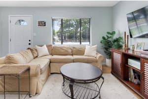 209 40TH AVENUE, ST PETERSBURG, FL 33703 Sold 09/23/24