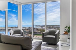 1 BEACH DRIVE, ST PETERSBURG, FL 33701 Sold 04/15/24